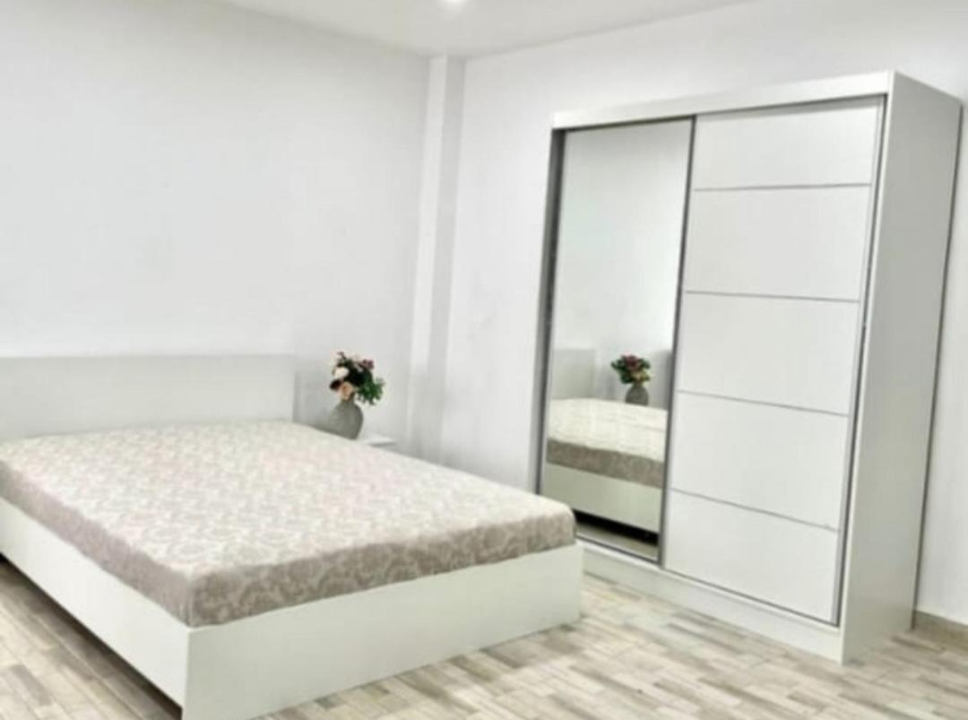 Apartament 3 Cam Grand Arena Bucarest Extérieur photo
